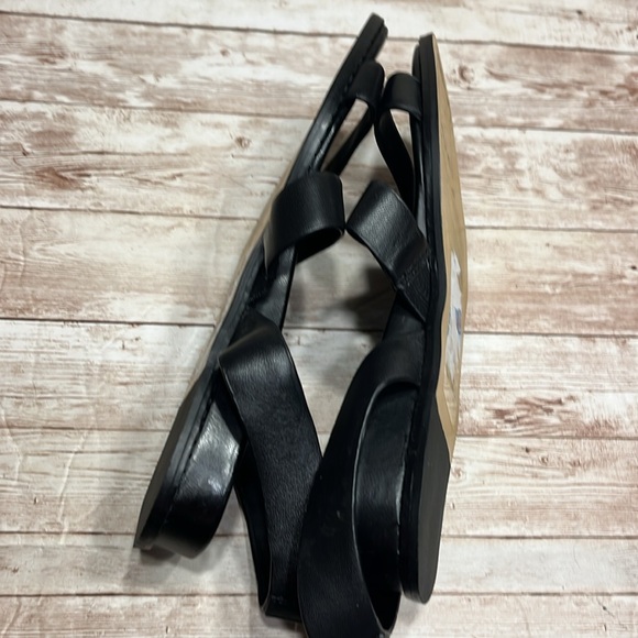 Black Marc Fisher Sandals Size 6 M - Picture 10 of 10